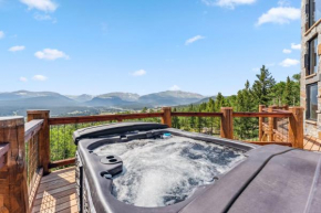 Custom 2BR & Loft Home, with Hot Tub & Stunning Views
